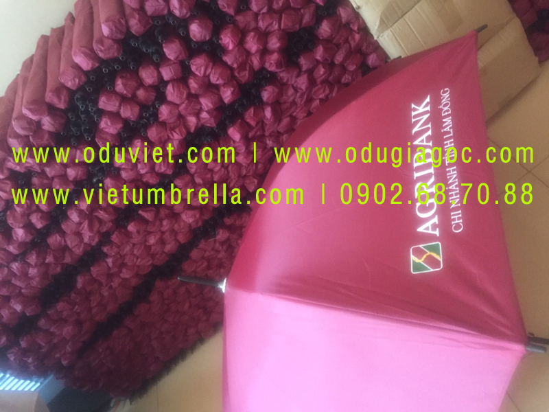 xưởng sản xuất ô dù cầm tay in logo quảng cáo